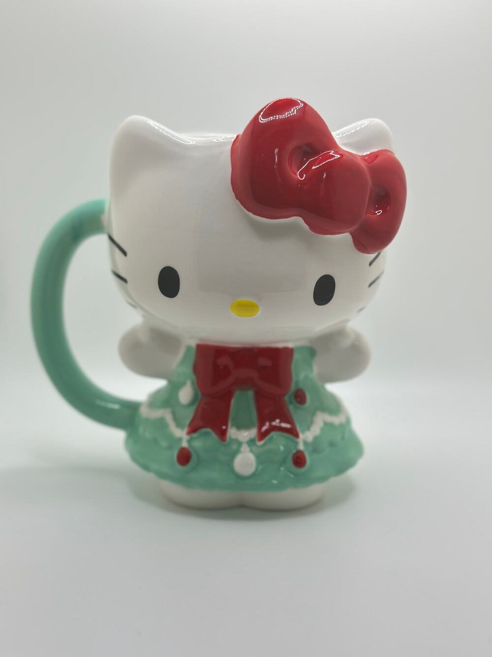 Hello Kitty Christmas Set Standing Mug Green